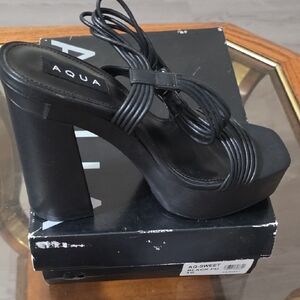 Aqua Elegant Black Platform Sandals